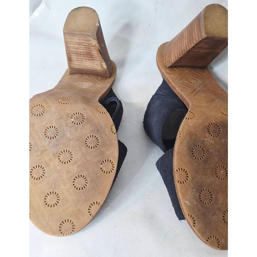 UGG heels - Picture 8 of 8